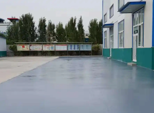 随州彩色路面喷涂翻新的材料对冬季